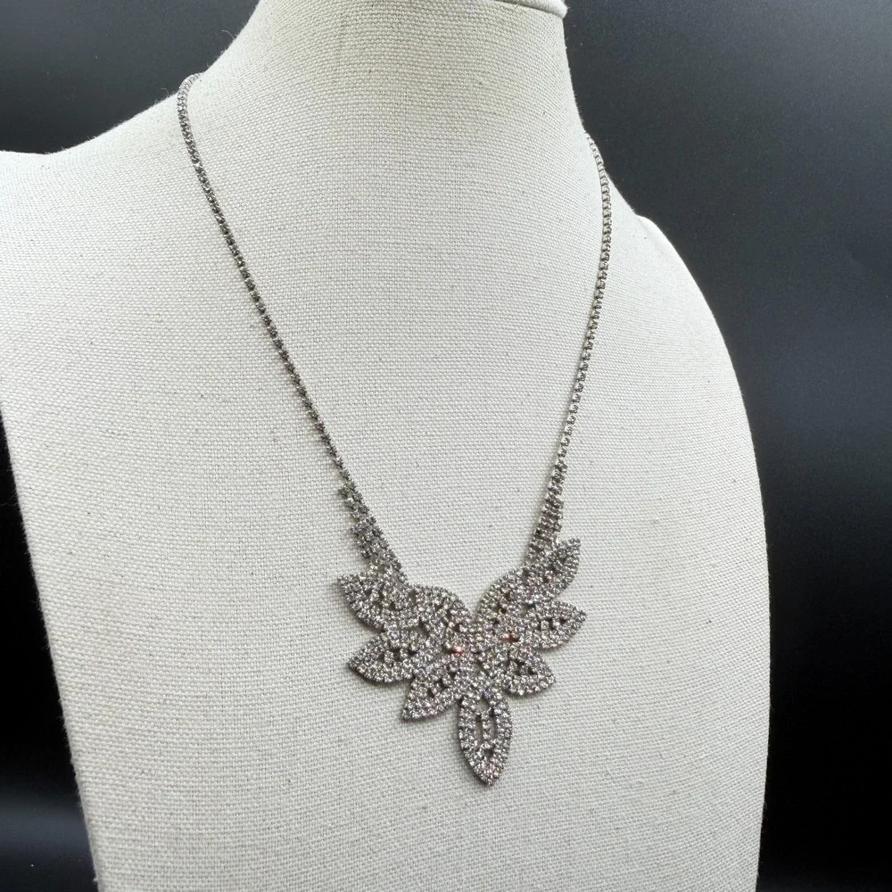 Rhinestone Leaf Statement Necklace Silver Tone Crystal Floral Bib Collar Jewelry